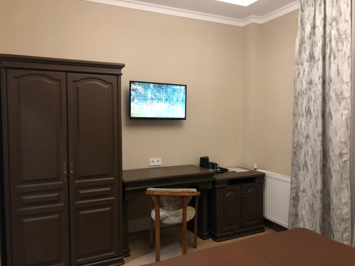 Atlant Hotel Užhorod Esterno foto