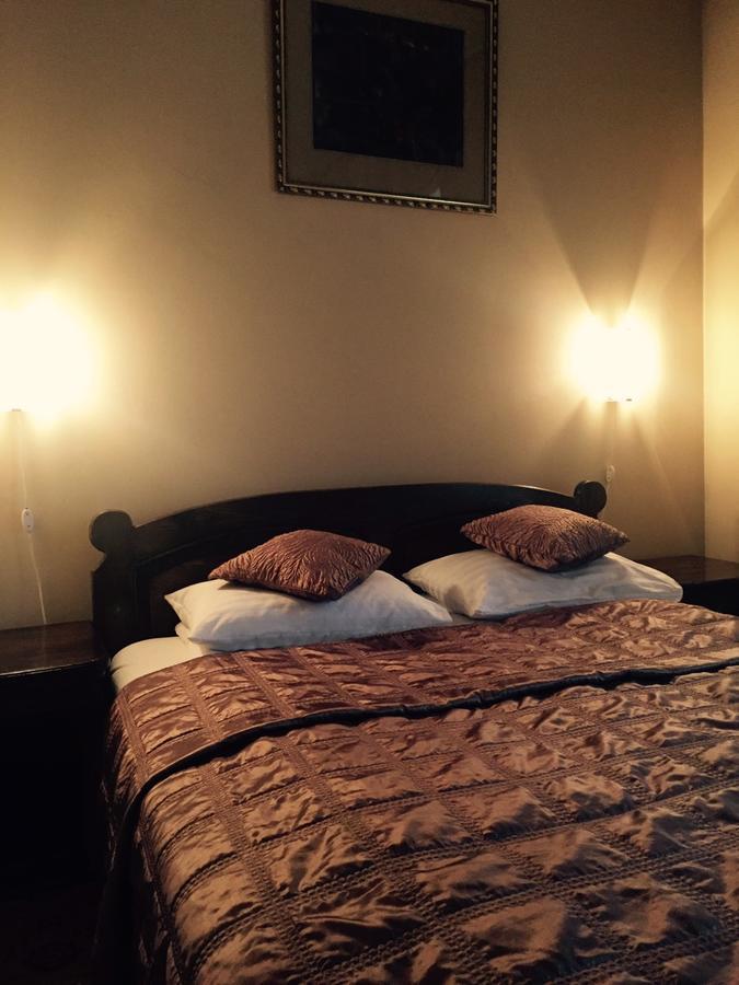 Atlant Hotel Užhorod Esterno foto