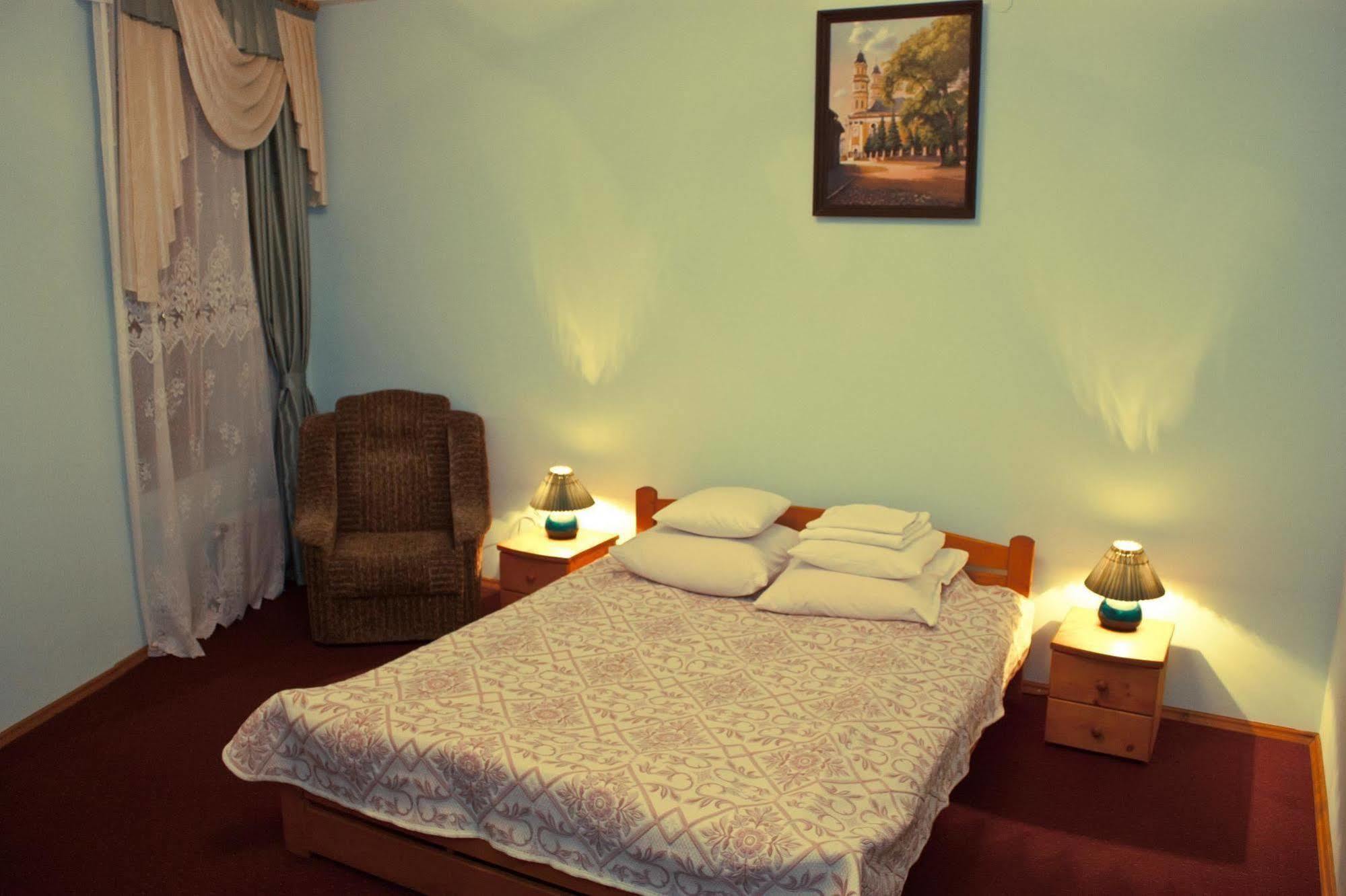 Atlant Hotel Užhorod Esterno foto