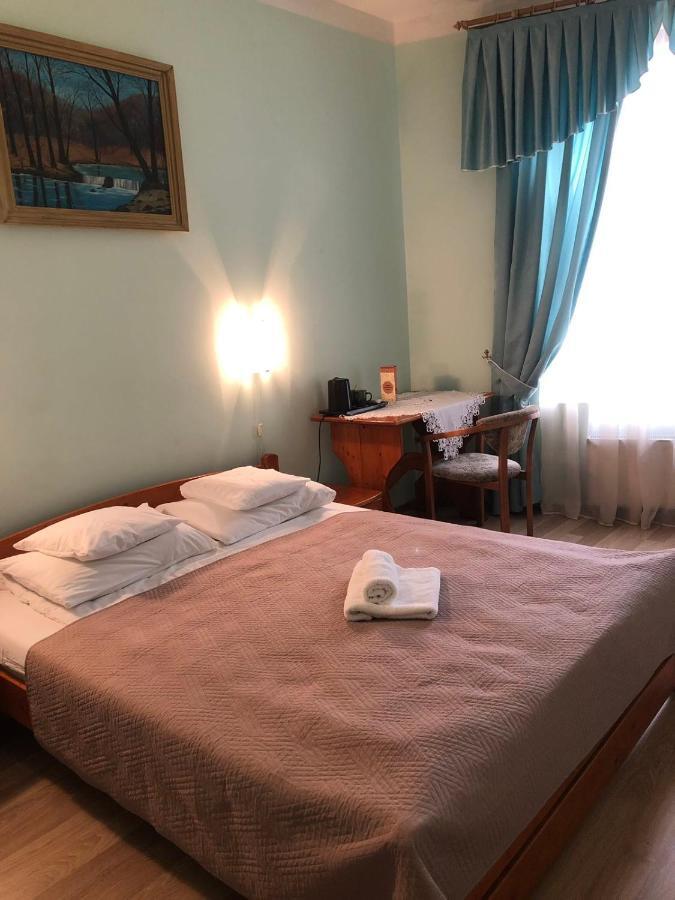 Atlant Hotel Užhorod Esterno foto